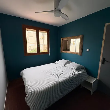 Front De Barcares Apartment *